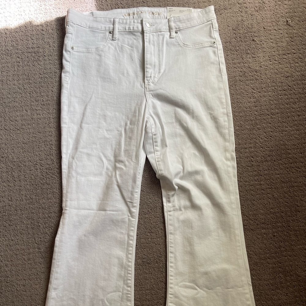 American Eagle White Boot Cut Jeans / 14 stretch